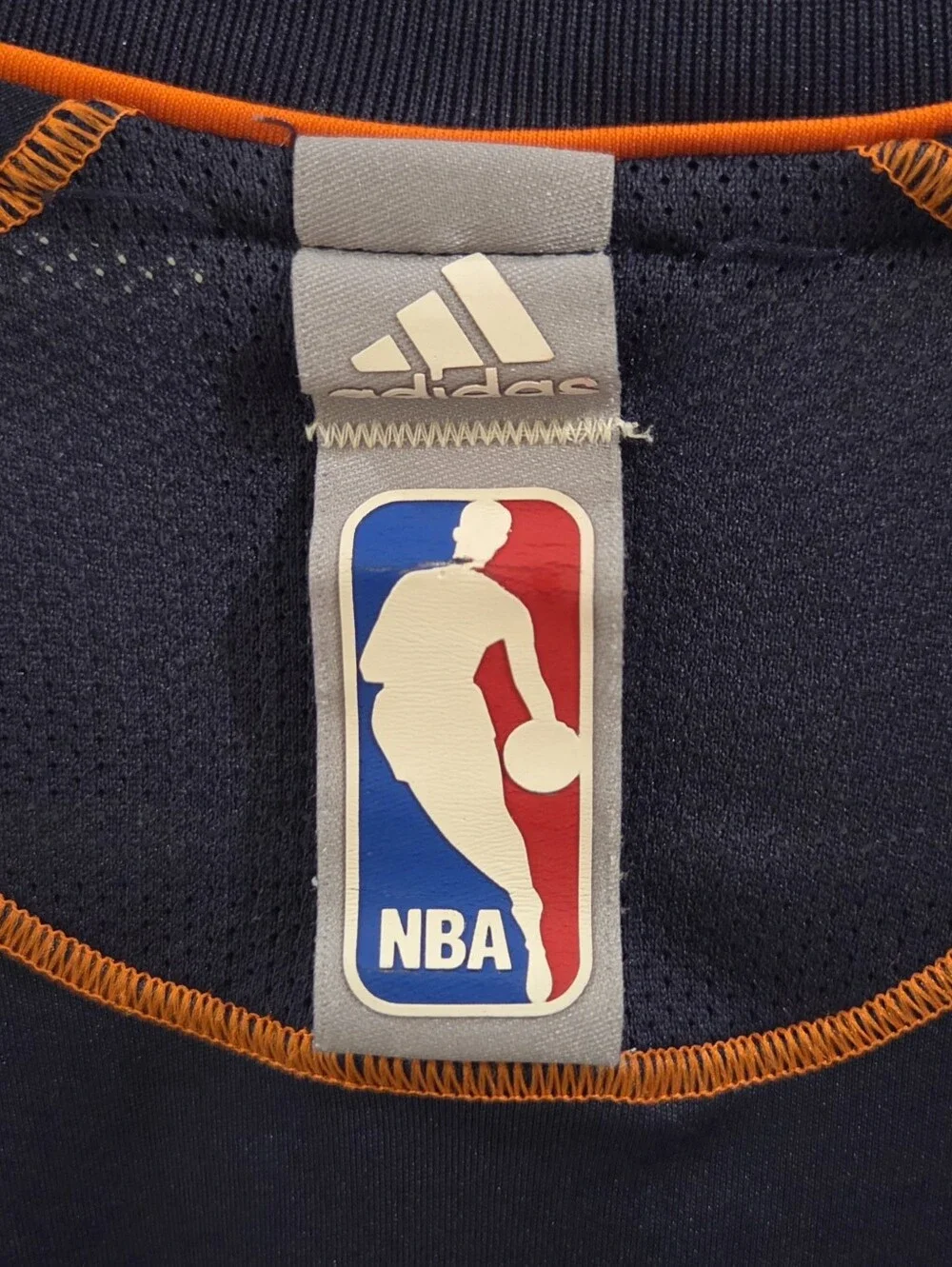 Adidas 2010 Charlotte Bobcats On-Court Shooter Long Sleeve Away Jersey - Medium
